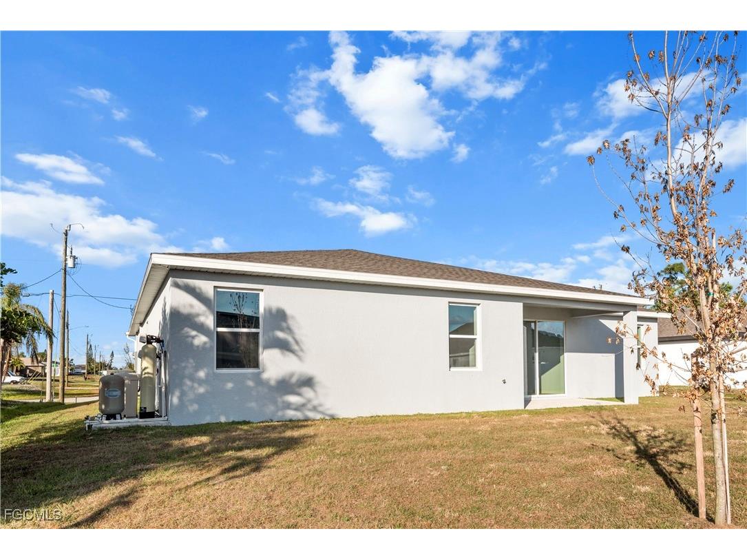 2112 NE 4th Place Cape Coral FL 33909 2025009765 image31