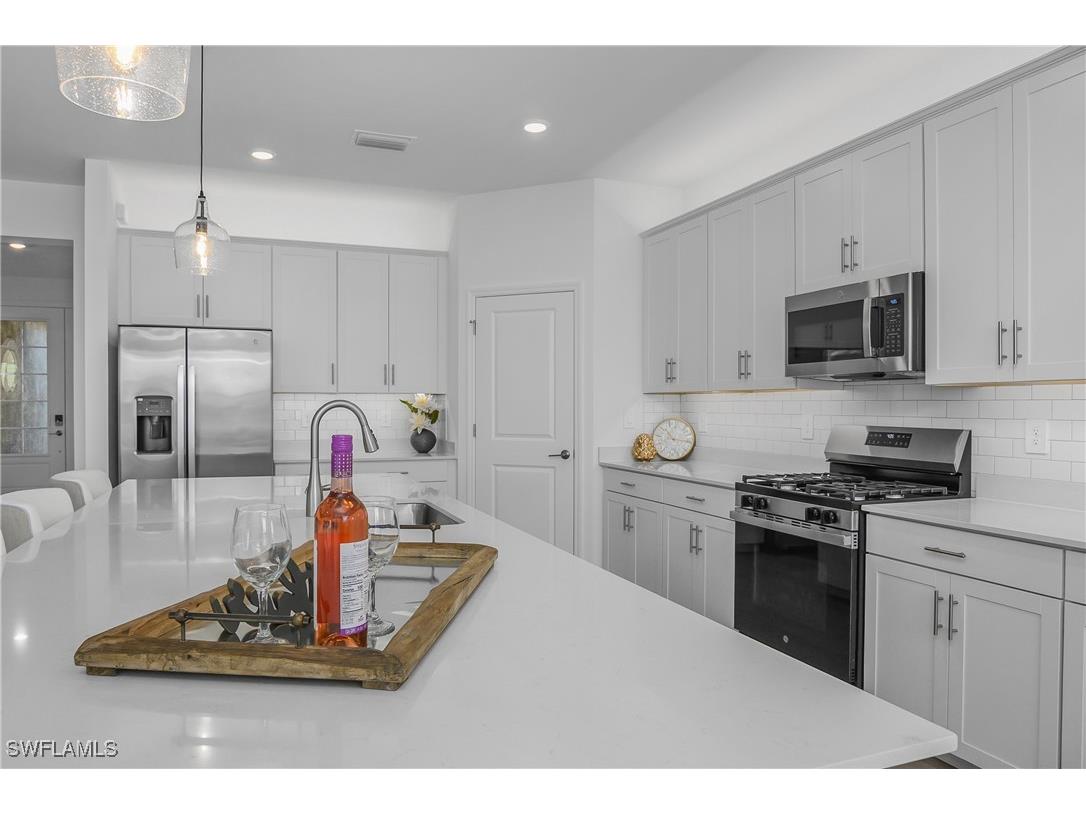 21123 Verawood Loop Estero FL 33928 225084913 image12