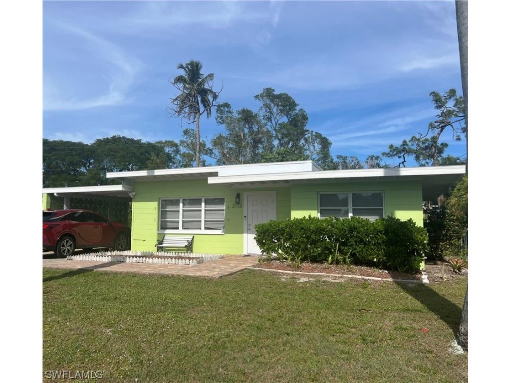 2113 Burton Avenue Fort Myers FL 33907 224005620 image1
