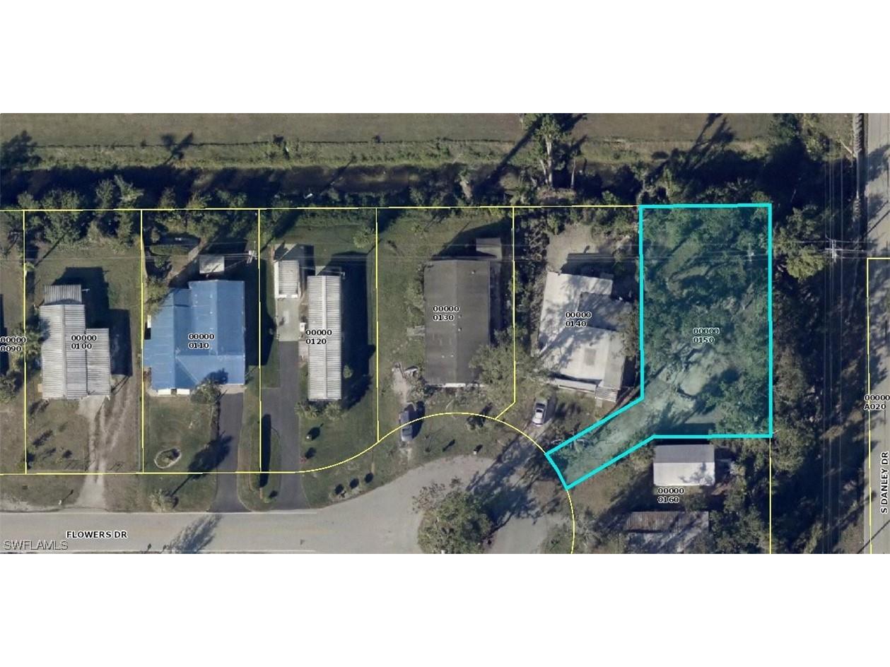 2113 Flowers Drive Fort Myers FL 33907 223029312 image1