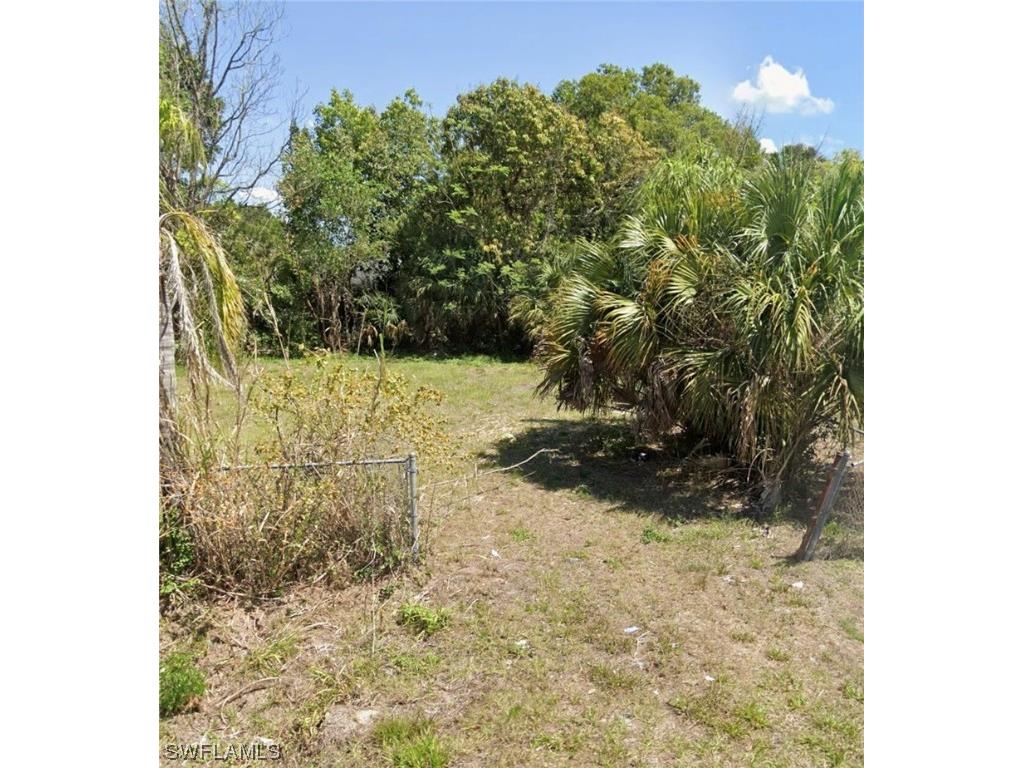 2113 French Street Fort Myers FL 33916 224016305 image1