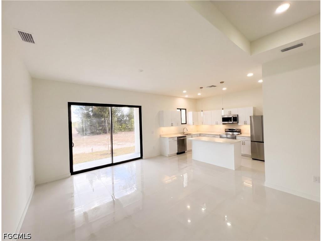 2113 NW 41st Avenue Cape Coral FL 33993 2026023829 image3