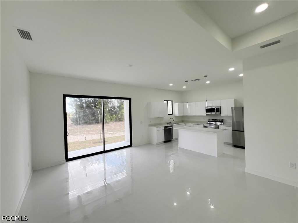 2113 NW 41st Avenue Cape Coral FL 33993 2026023829 image7