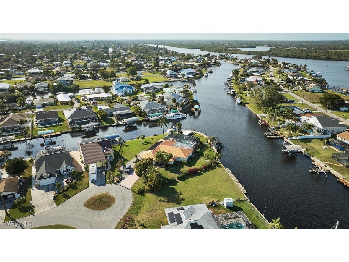 2113 W Tobago Circle Fort Myers FL 33905 225018422 image1