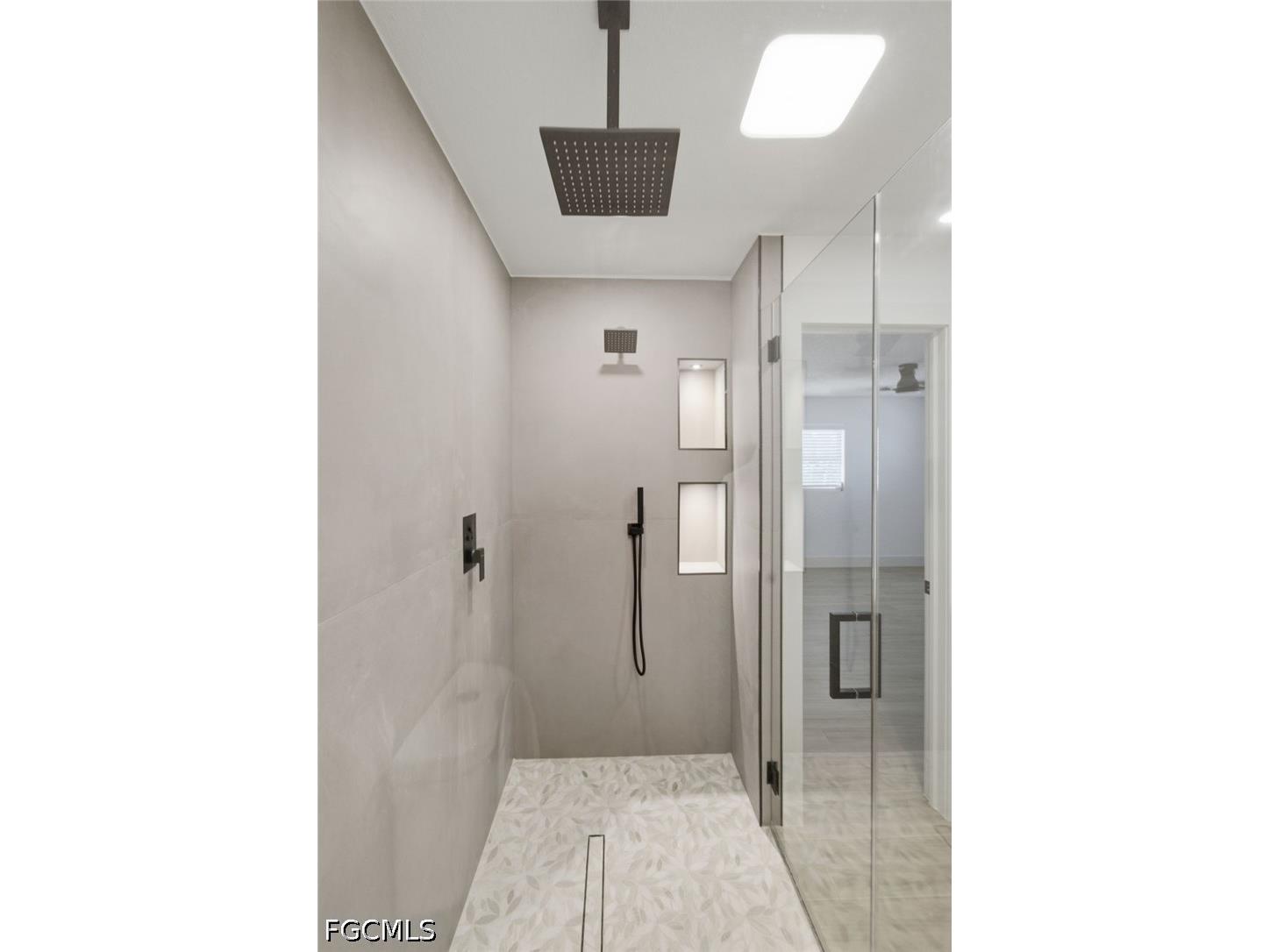 2114 Davis Boulevard Fort Myers FL 33905 2026024776 image14