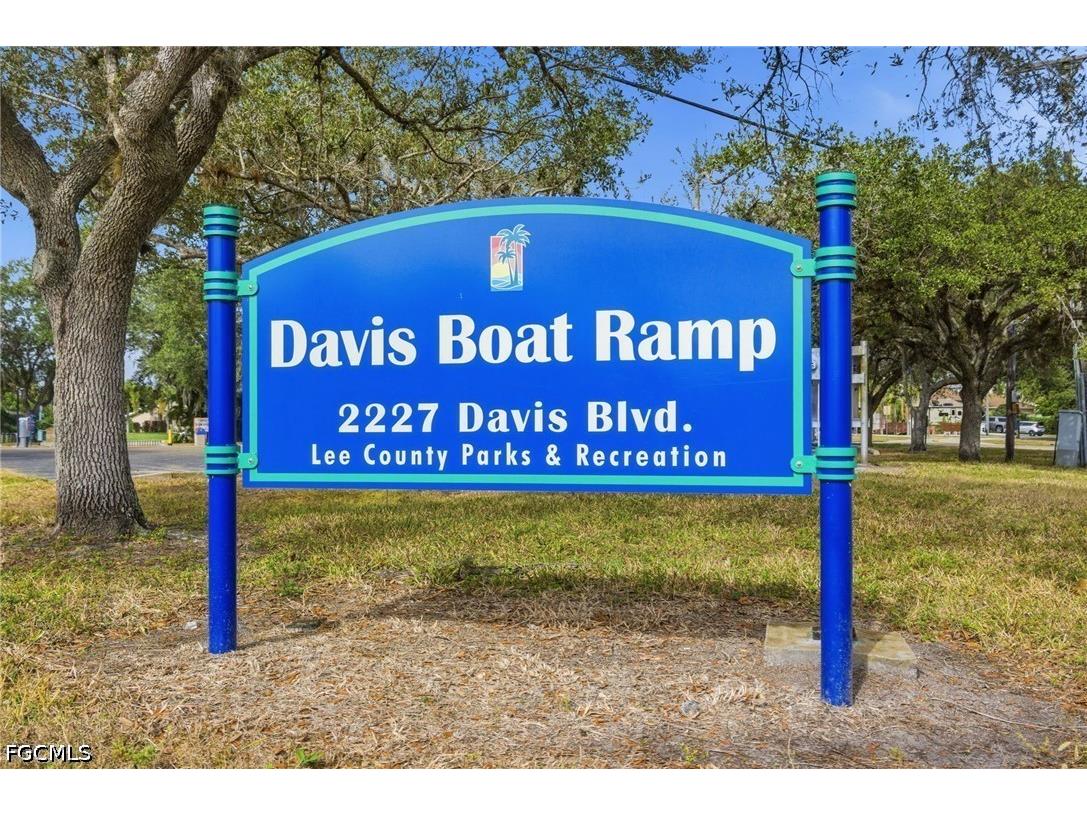 2114 Davis Boulevard Fort Myers FL 33905 2026024776 image19
