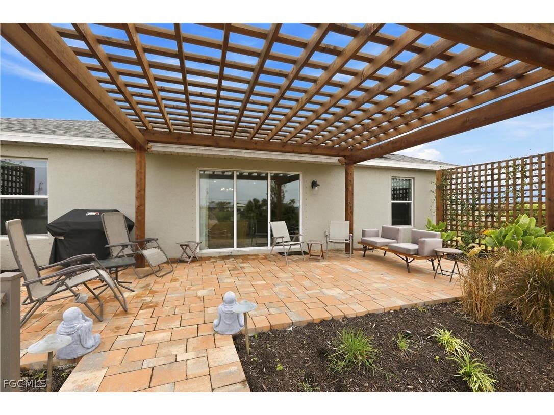 2114 NW 6th Place Cape Coral FL 33993 2026010506 image32