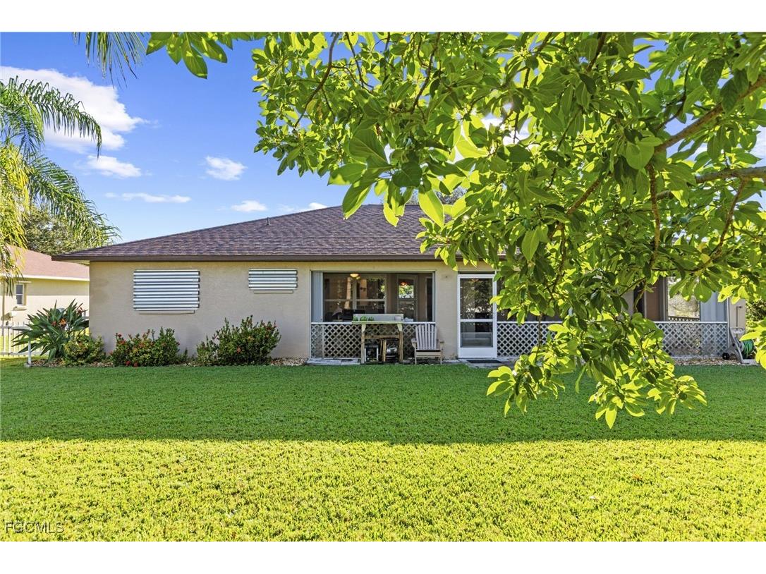 2114 SE 8th Place Cape Coral FL 33990 2025012332 image20