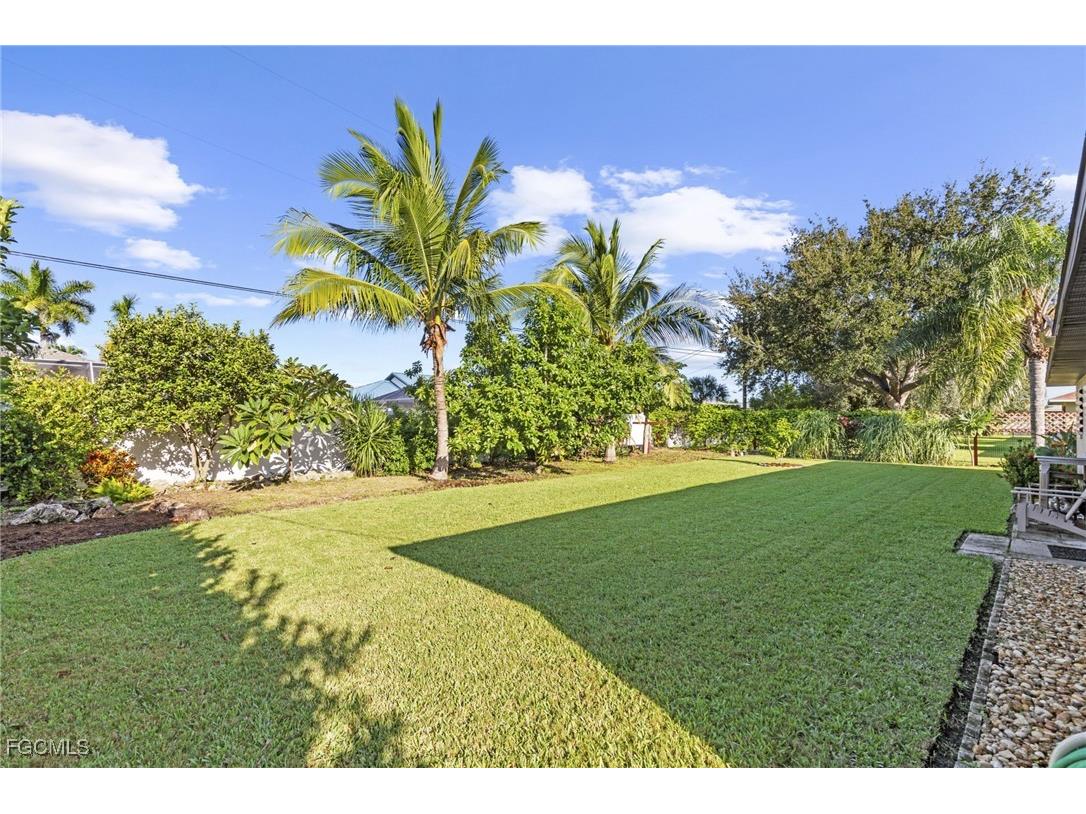 2114 SE 8th Place Cape Coral FL 33990 2025012332 image22