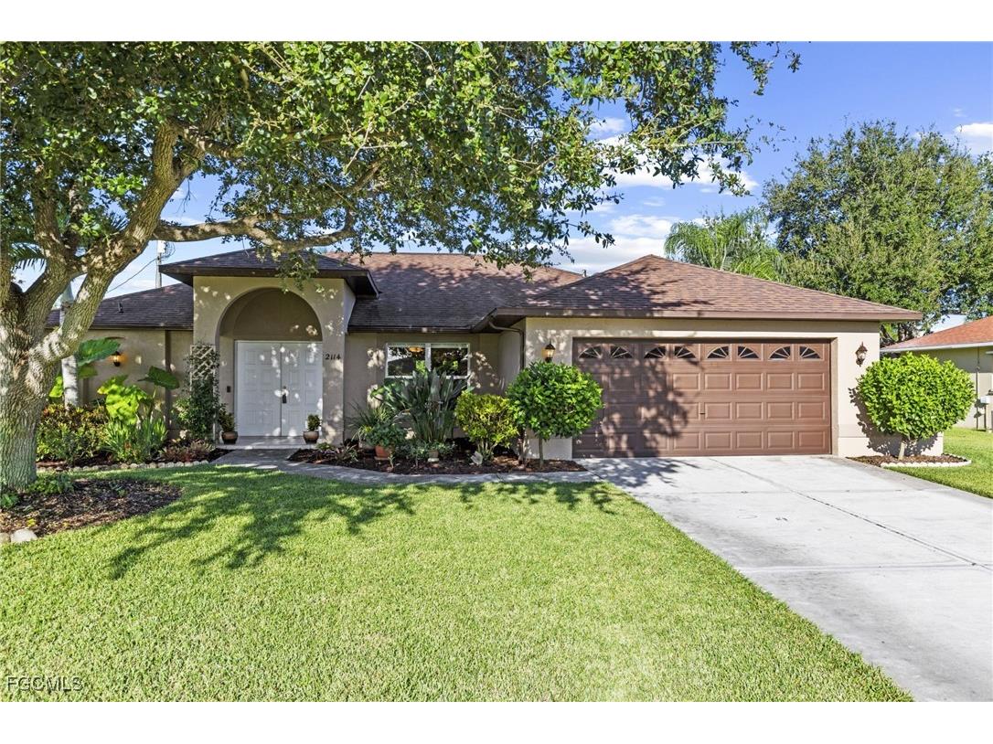 2114 SE 8th Place Cape Coral FL 33990 2026004765 image1