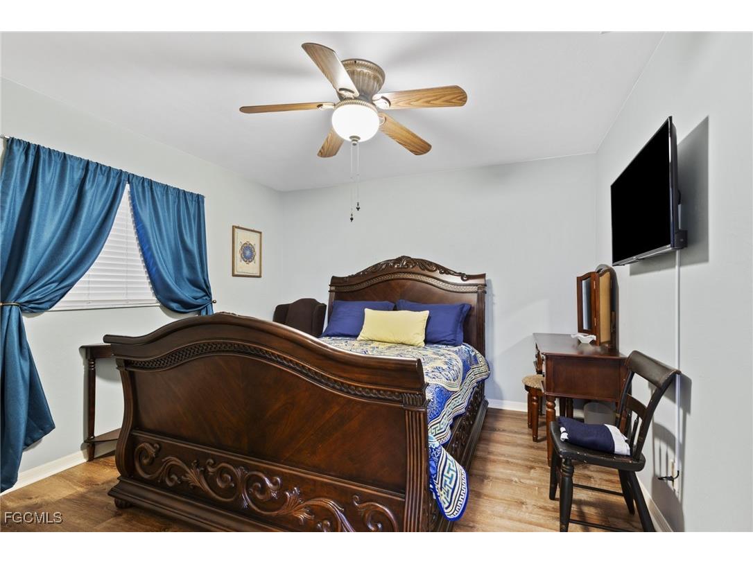 2114 SE 8th Place Cape Coral FL 33990 2026004765 image18