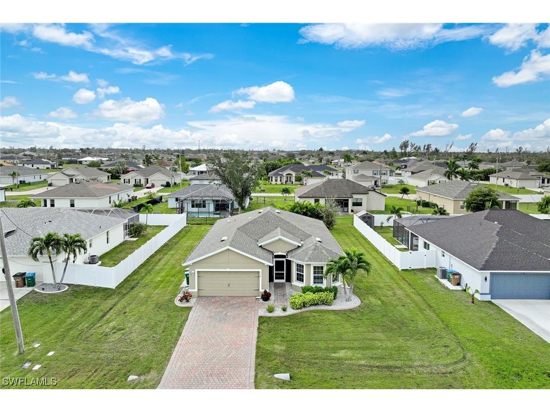 2114 SW 12th Terrace Cape Coral FL 33991 224008733 image1