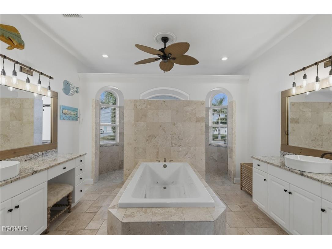 2114 SW 29th Terrace Cape Coral FL 33914 2025024909 image14