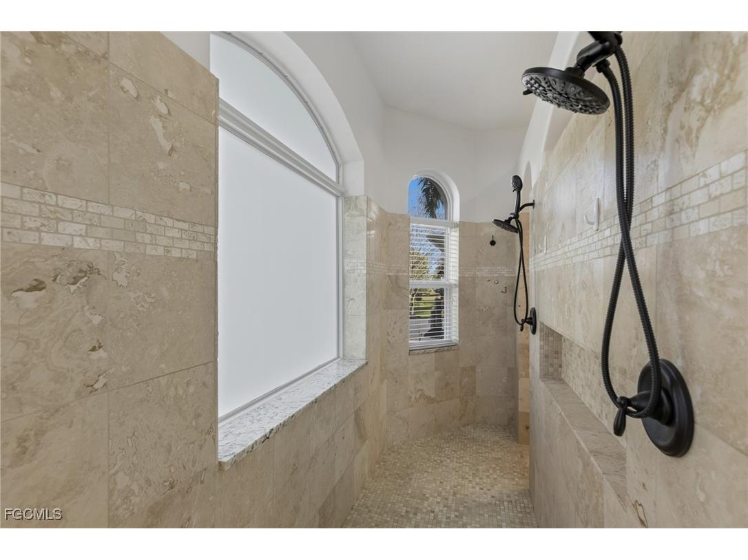 2114 SW 29th Terrace Cape Coral FL 33914 2025024909 image15