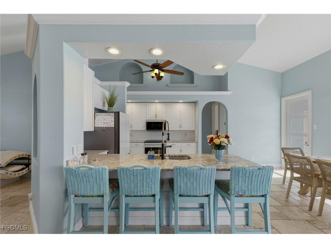 2114 SW 29th Terrace Cape Coral FL 33914 2025024909 image5