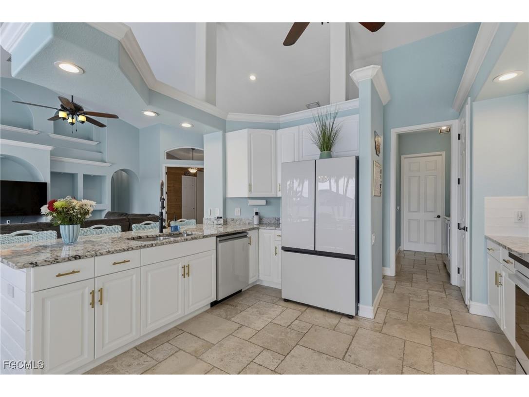 2114 SW 29th Terrace Cape Coral FL 33914 2025024909 image7