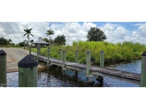 2114 Silk Bay Boulevard Alva FL 33920 2025021977 image10