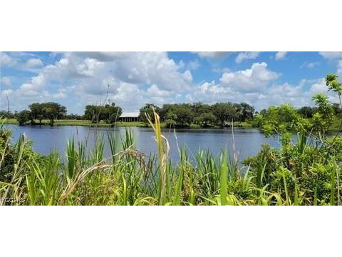 2114 Silk Bay Boulevard Alva FL 33920 2025021977 image11