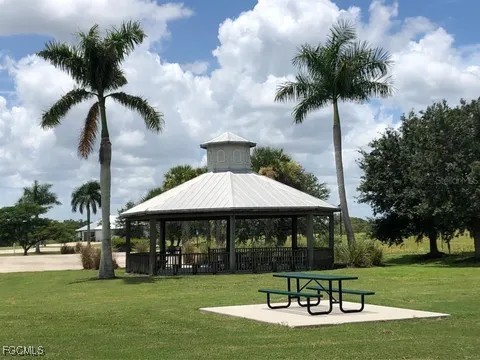 2114 Silk Bay Boulevard Alva FL 33920 2025021977 image7