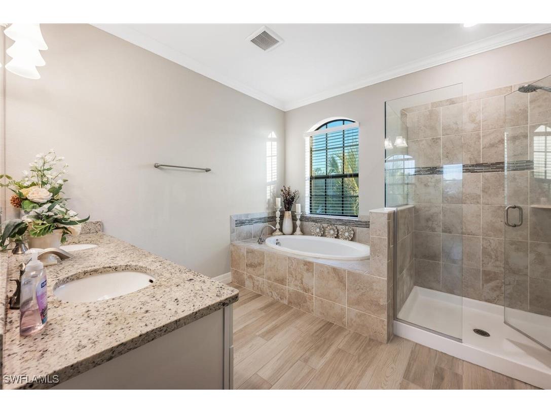 2115 Antigua Lane Naples FL 34120 225083158 image23