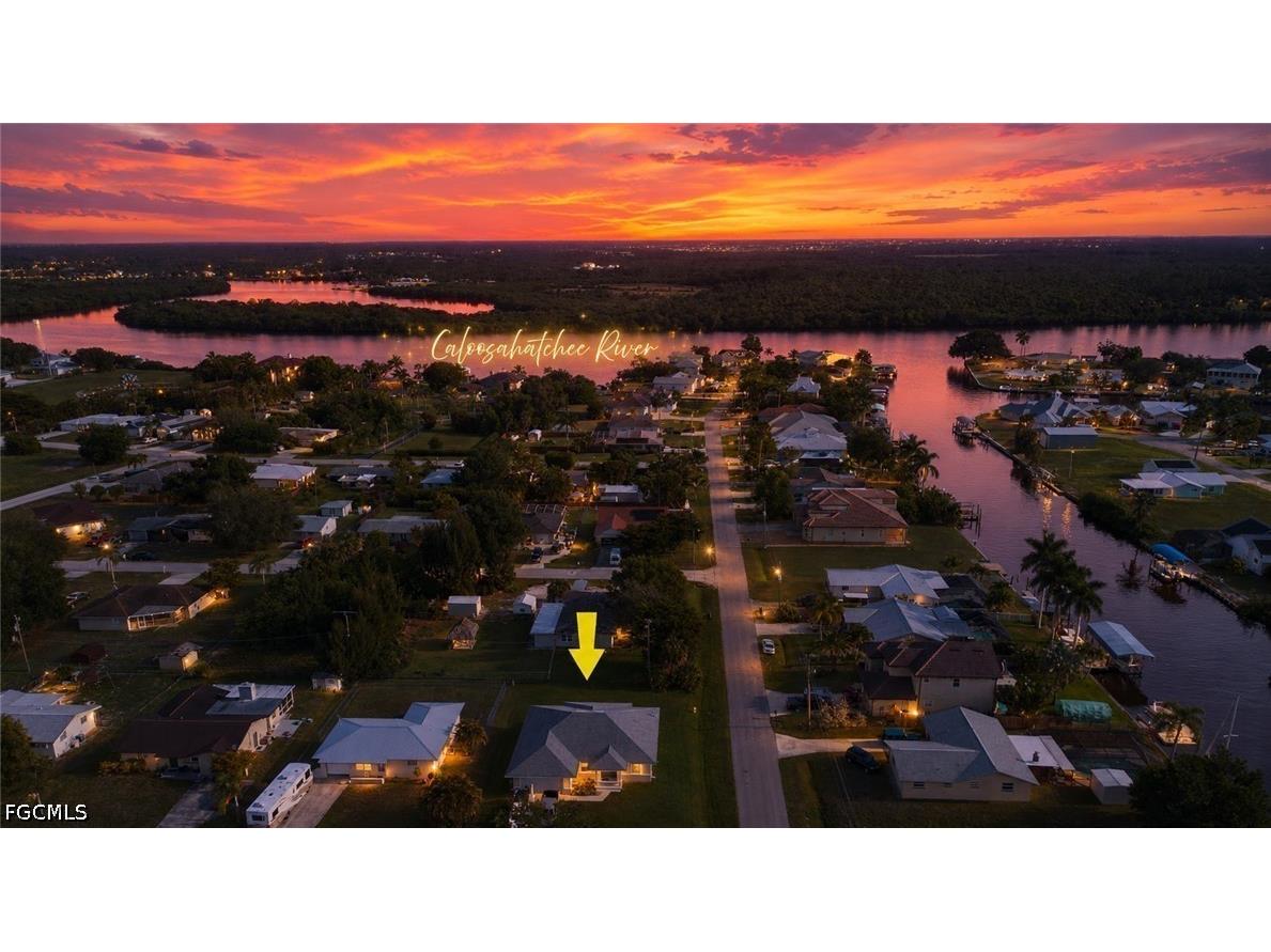 2115 Bahama Avenue Fort Myers FL 33905 2026028748 image1