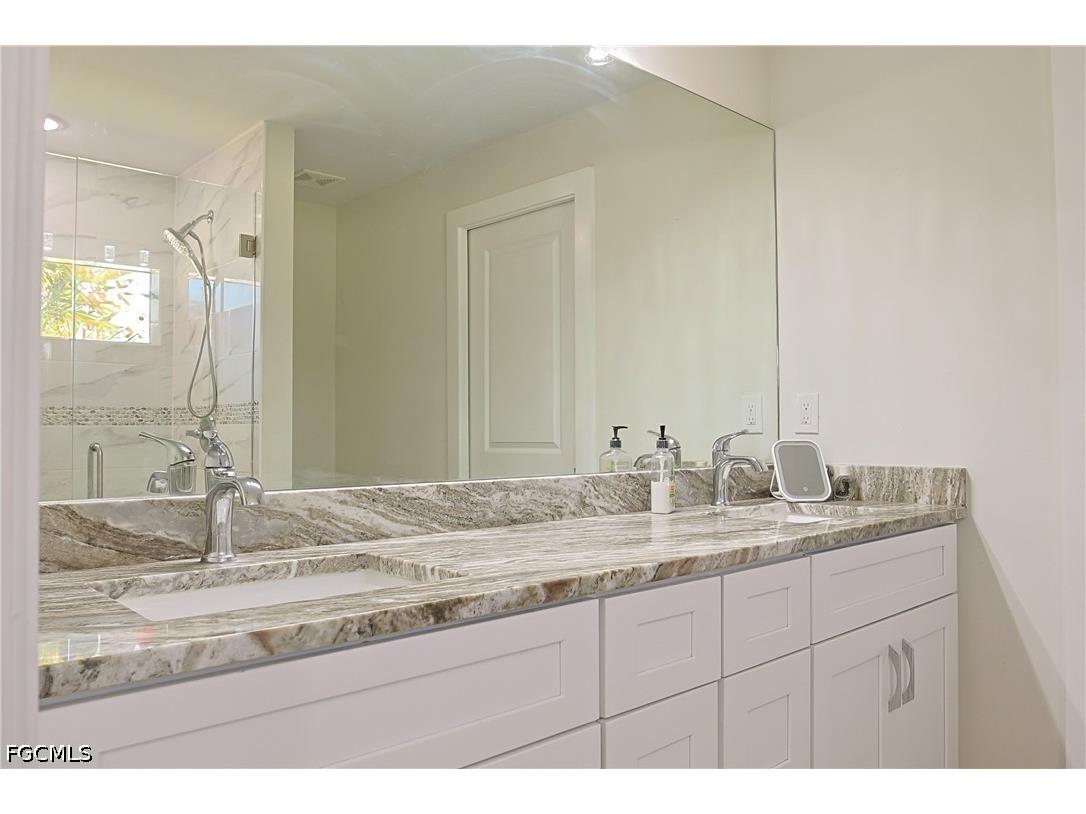 2115 Bahama Avenue Fort Myers FL 33905 2026028748 image15