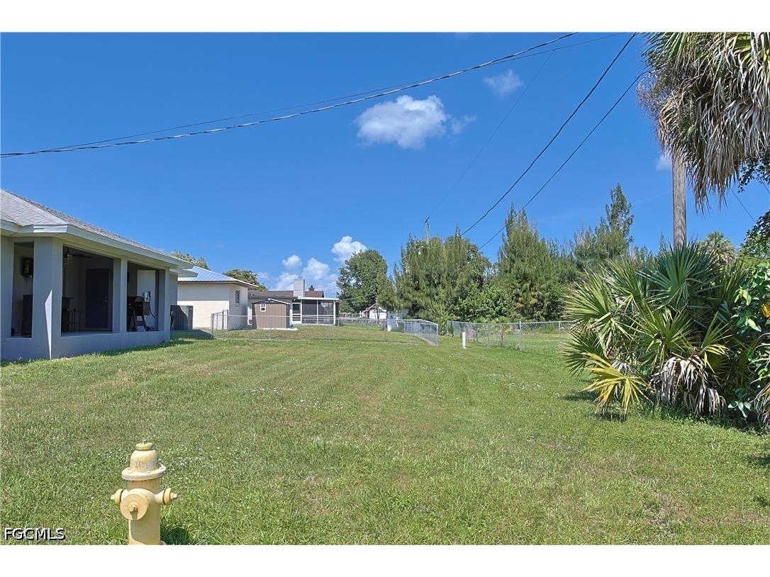 2115 Bahama Avenue Fort Myers FL 33905 2026028748 image25