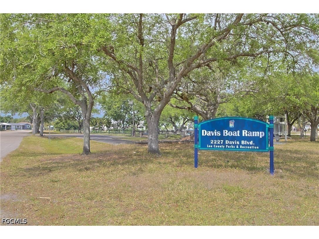 2115 Bahama Avenue Fort Myers FL 33905 2026028748 image28