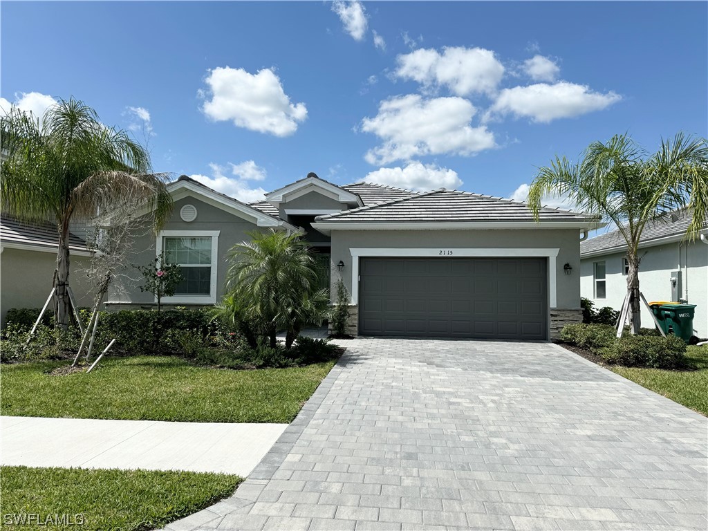 2115 Hamlin Street Naples FL 34120 224023889 image1