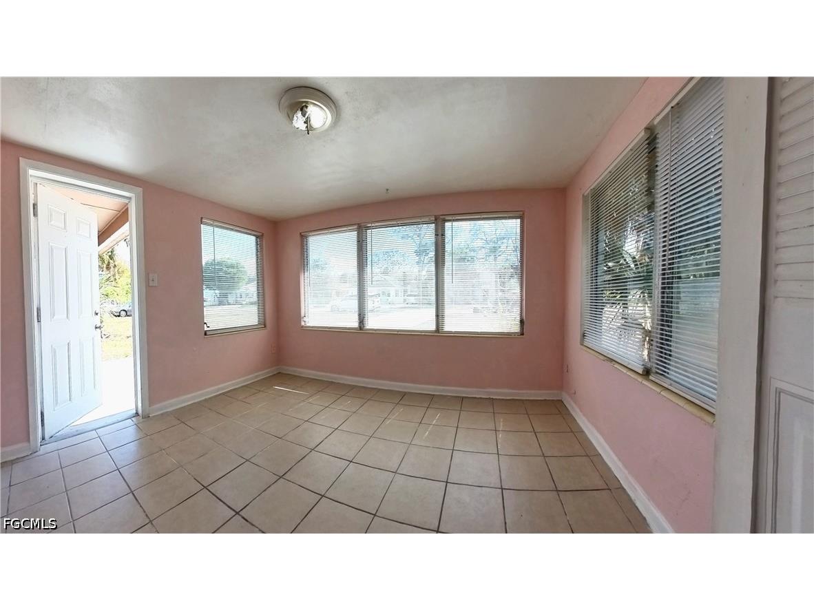 2115 Katherine Street Fort Myers FL 33901 2026014003 image5