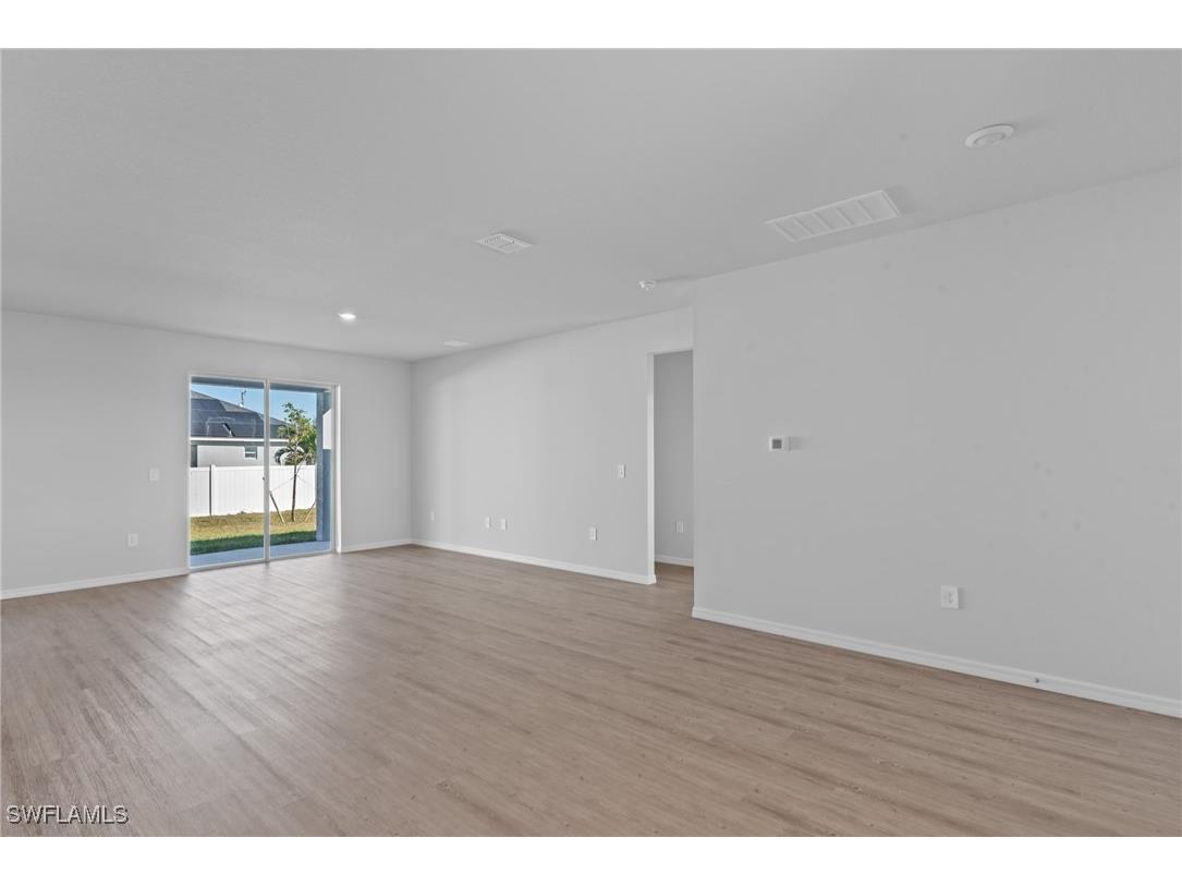 2115 NE 16th Terrace Cape Coral FL 33909 225049172 image3