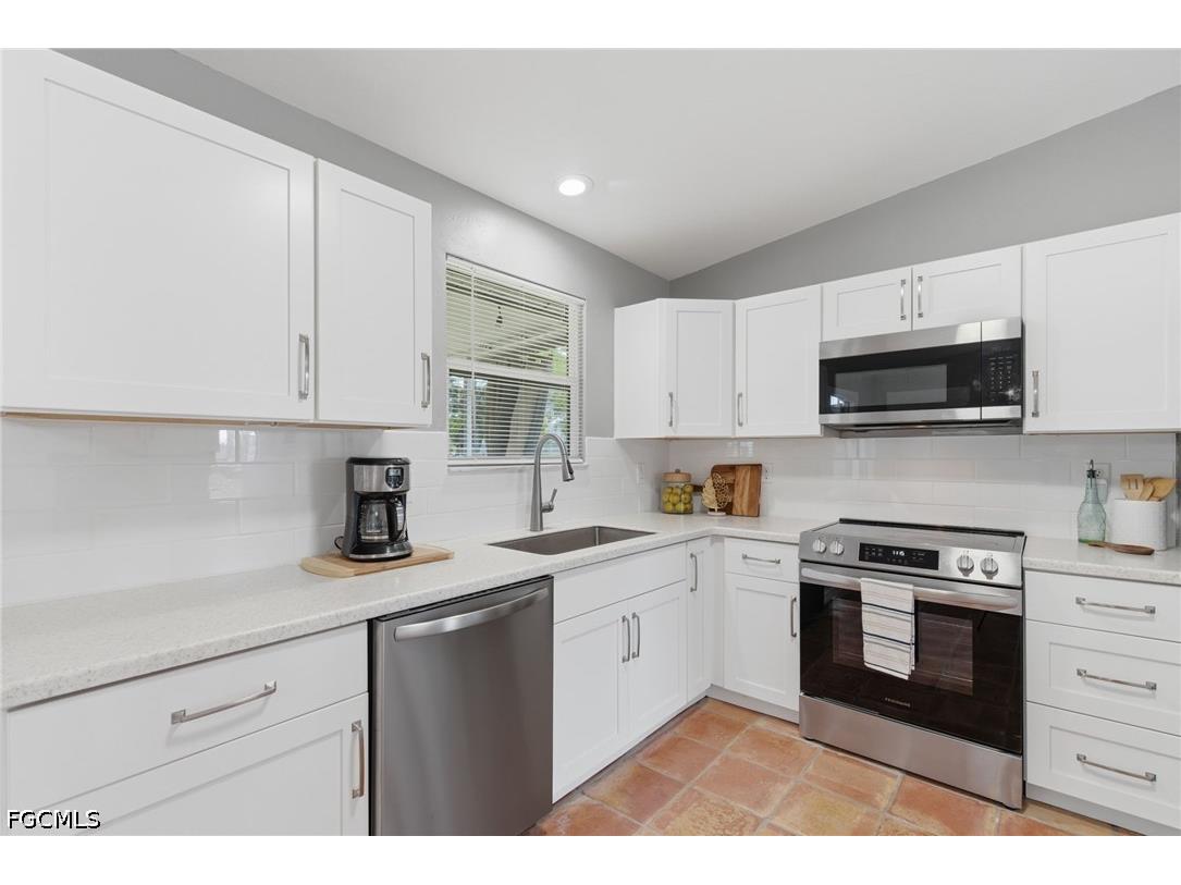 2115 NE 25th Street Cape Coral FL 33909 2026013722 image6