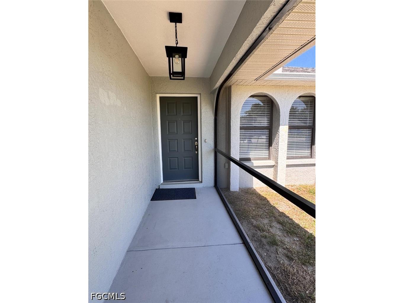 2115 SE 14th Street Cape Coral FL 33990 2026016140 image2