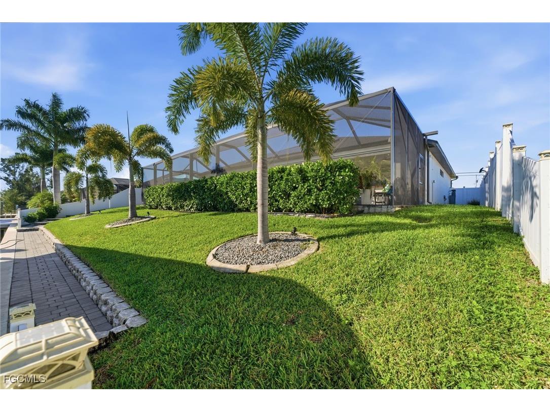 2115 SW 17th Place Cape Coral FL 33991 2026003489 image47
