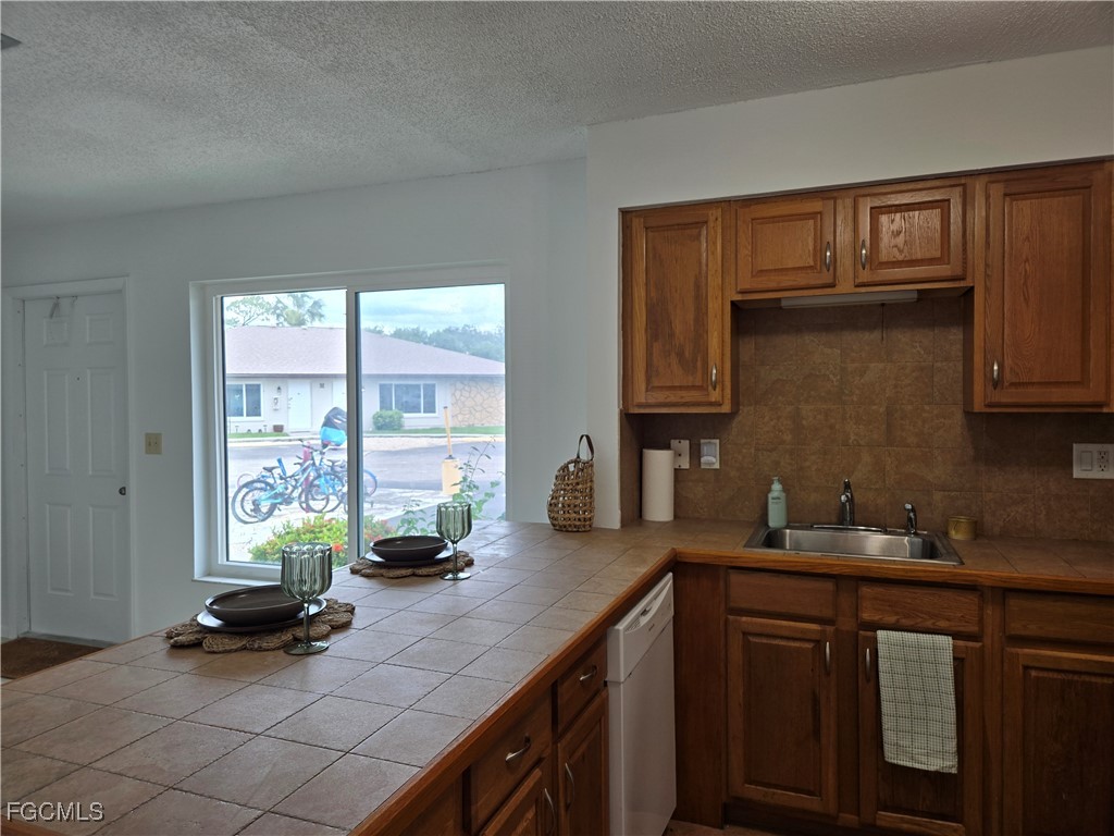 21150 Gertrude Avenue #4 Port Charlotte FL 33952 2025003344 image17