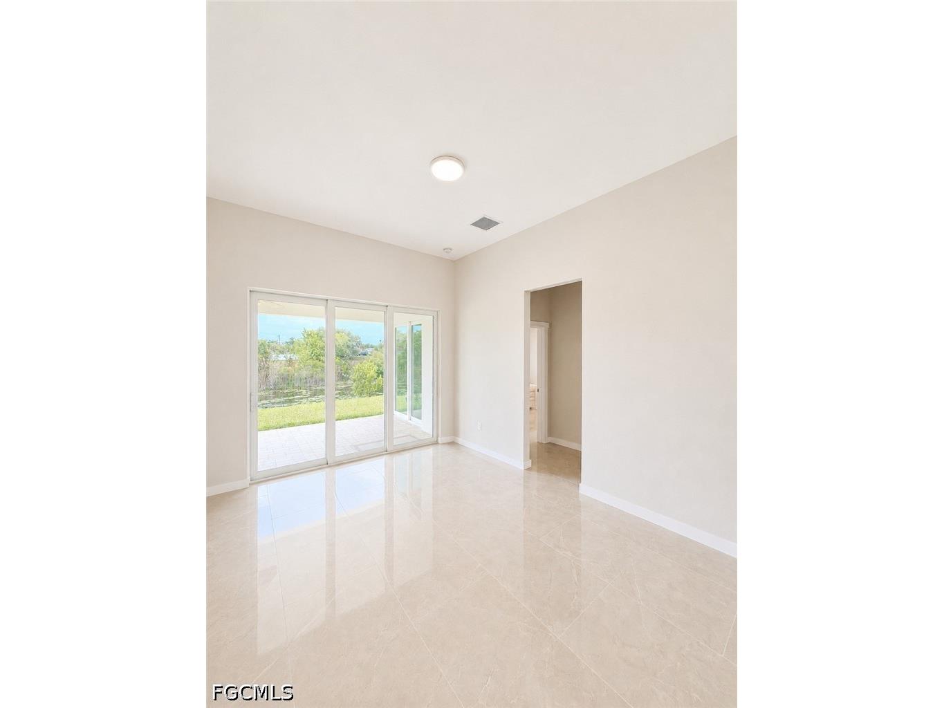 2116 NE 22nd Avenue Cape Coral FL 33909 2026024963 image11