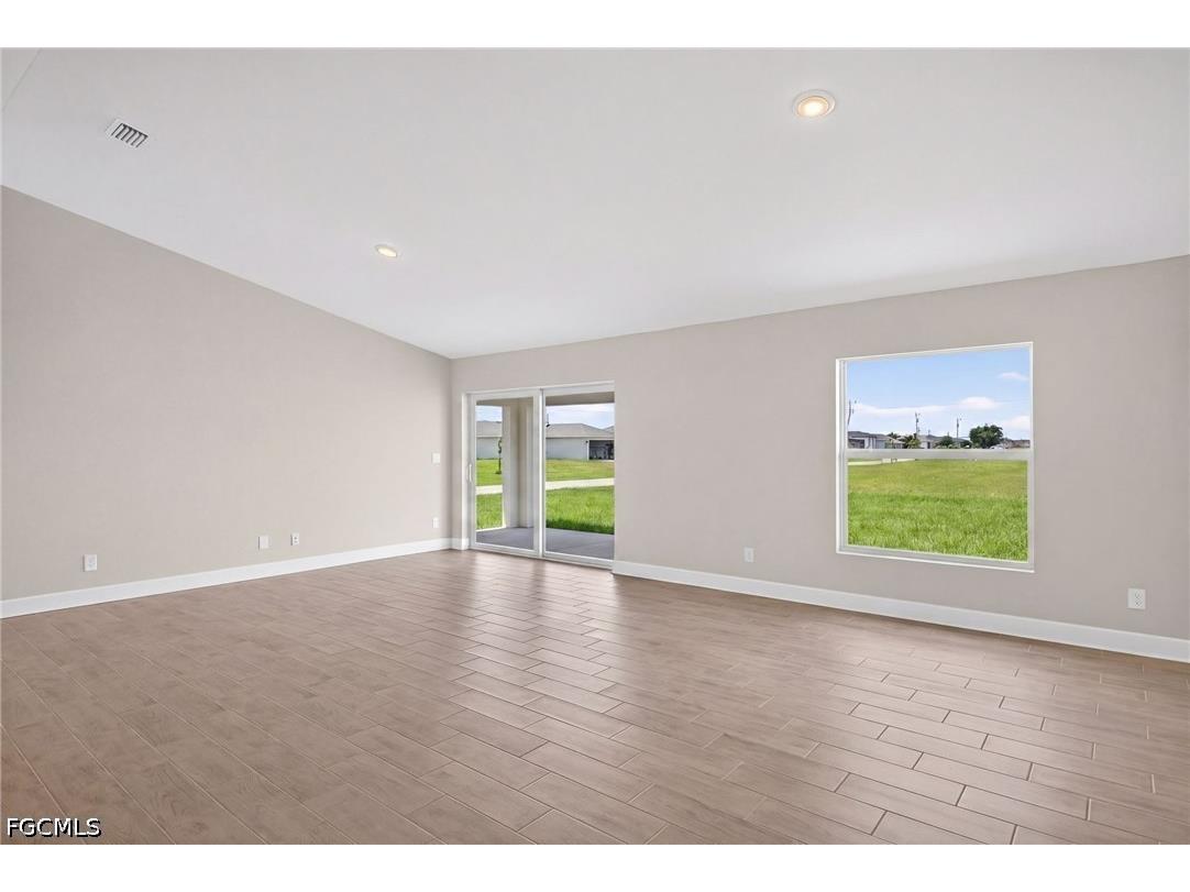 2116 NW 3rd Avenue Cape Coral FL 33993 2026020239 image8