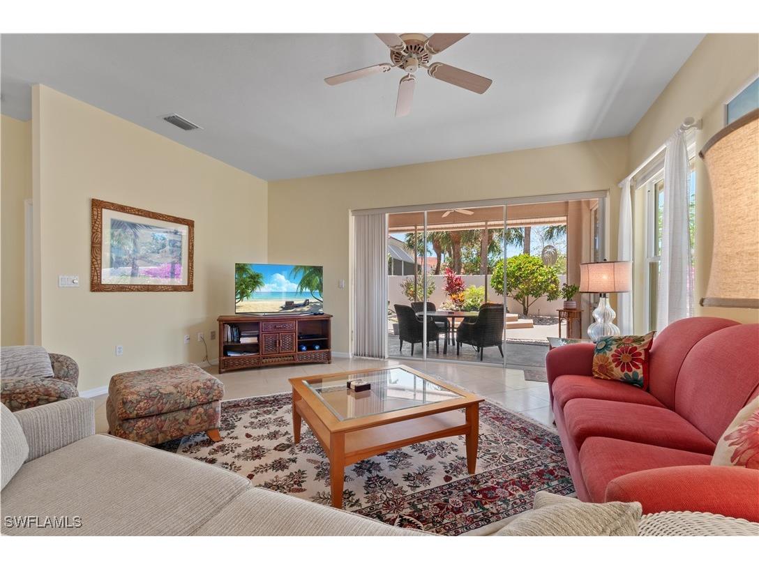 2116 Paget Circle #1 Naples FL 34112 225047260 image12