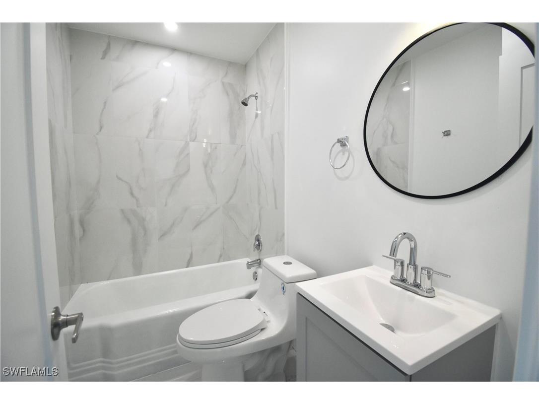 2116 Pineview Road Fort Myers FL 33901 225075827 image15