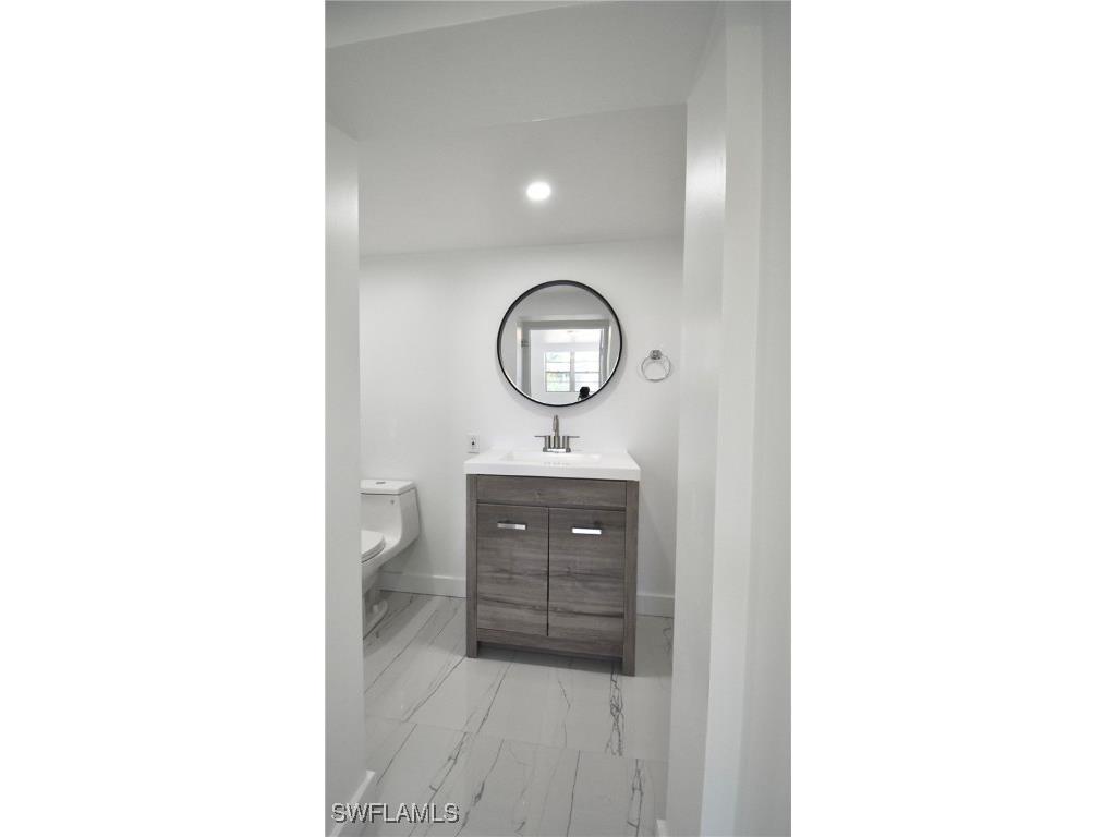 2116 Pineview Road Fort Myers FL 33901 225075827 image7