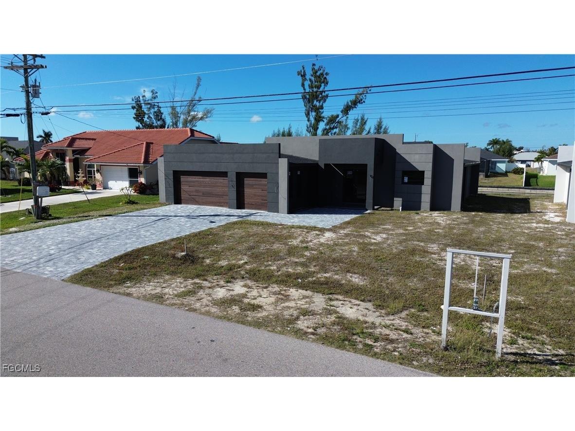 2116 SW 15th Avenue Cape Coral FL 33991 2026002142 image1