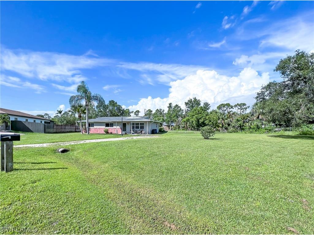 2117 Gardenia Circle W North Fort Myers FL 33917 223055256 image1