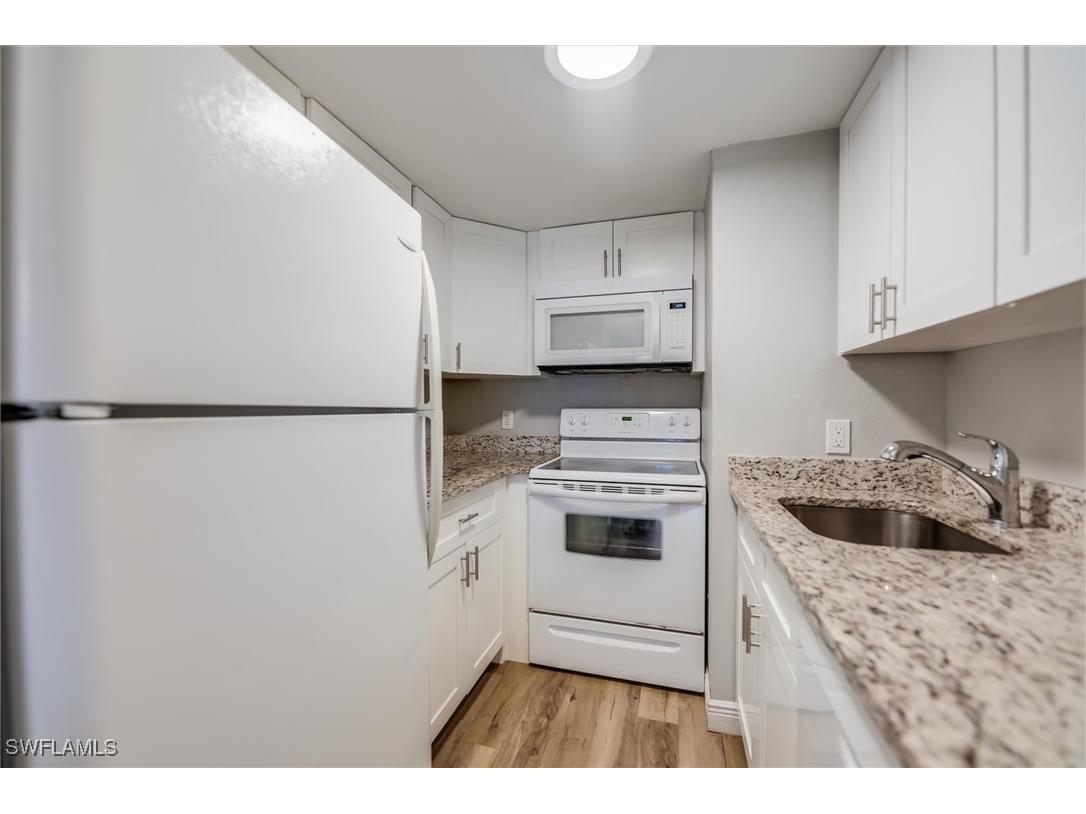 2117 Gulf Beach Villas Captiva FL 33924 225008378 image11