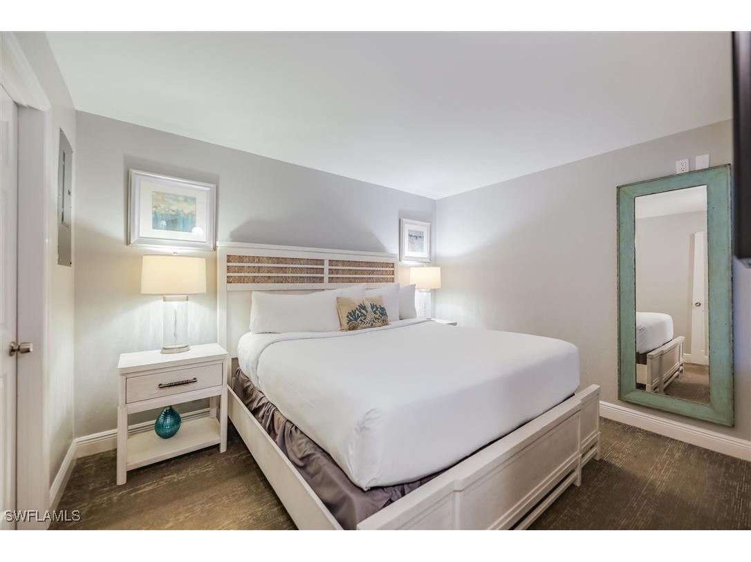 2117 Gulf Beach Villas Captiva FL 33924 225008378 image13