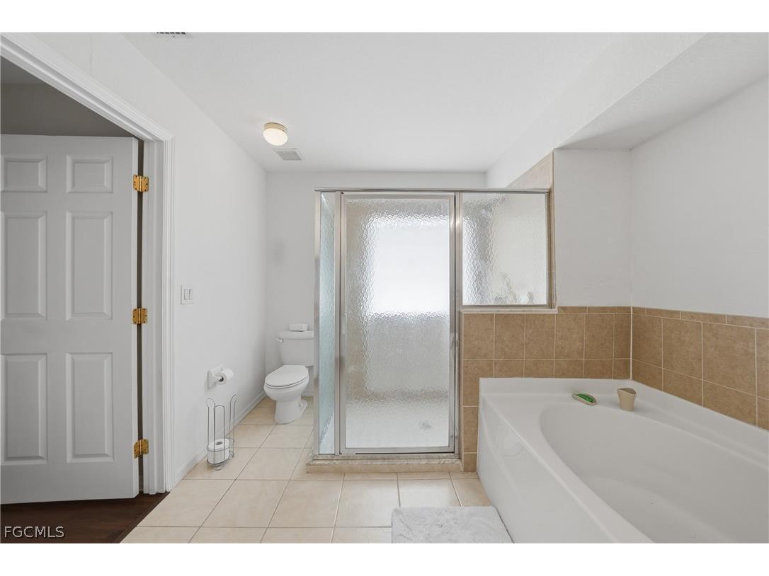 2117 NE 40th Street Cape Coral FL 33909 2026011249 image17