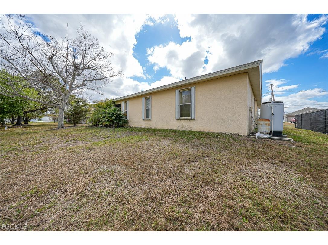 2117 NE 40th Street Cape Coral FL 33909 2026011249 image28