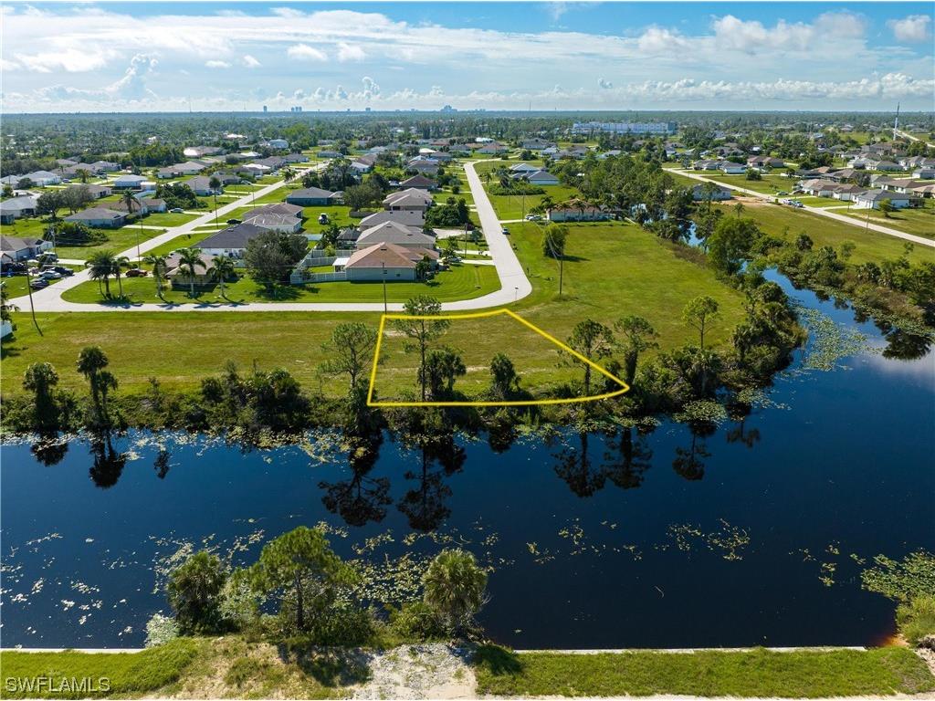 2117 NE 43rd Lane Cape Coral FL 33909 223046725 image1