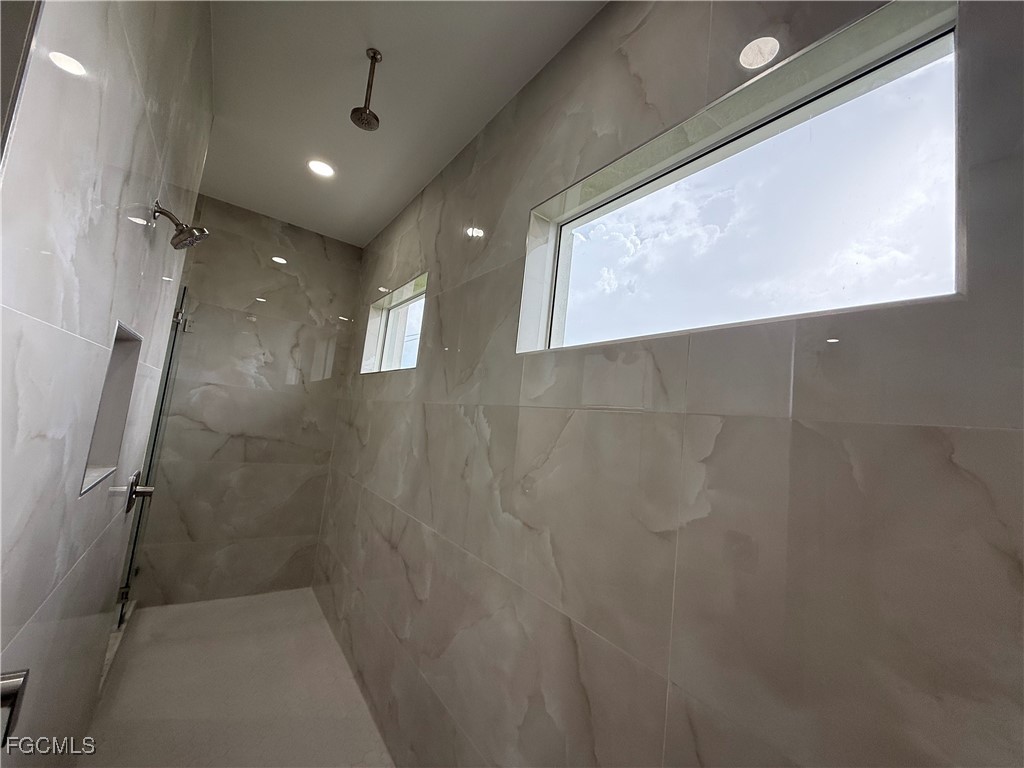 2117 NW 16th Place Cape Coral FL 33993 2025007507 image24