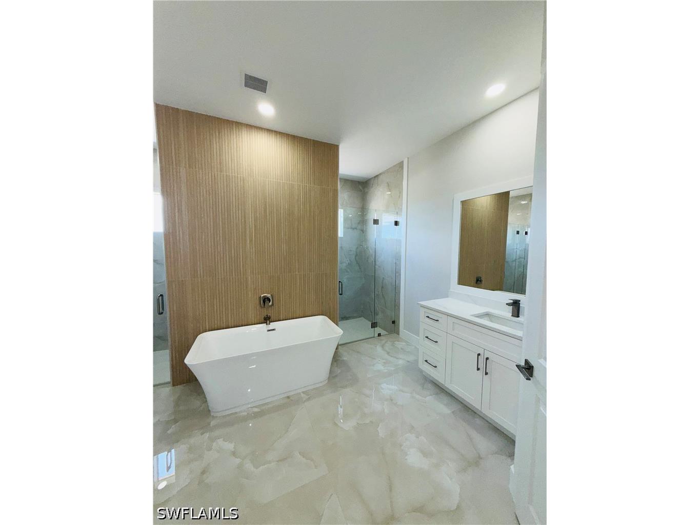 2117 NW 16th Place Cape Coral FL 33993 226008474 image32