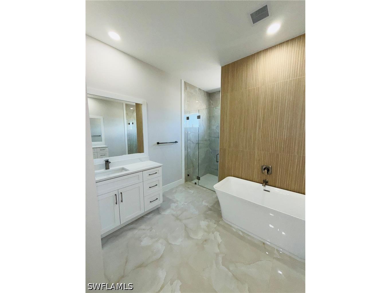 2117 NW 16th Place Cape Coral FL 33993 226008474 image33